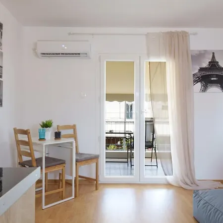 Apartment Cozy In Koukaki By Zain *